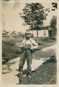 Carl Bonde Jr. in about 1928, destined for college, then the infantry, then death by German torpedo.