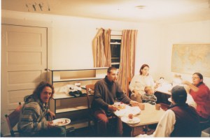 The next night we prepared a meal in Tom's kitchen to remember him.  From L:  Mike Fiedler, Jason Wild, Hannah B. Wild,  their son Jacob, Bob Struckman (with back to camera) and Penny.